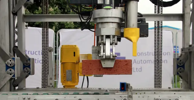 ABLR for building envelope - Autonomous bricklaying system by Construction automation