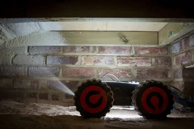Underfloor insulation  for exterior facade & cladding - Underfloor insulation robot  by Q bot